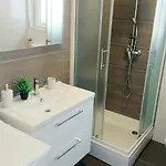 شقة 3 Brata