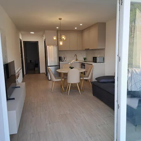 3 Brata Apartment Grebastica